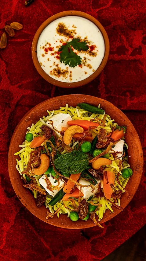Best Street Foods in India You Must Try Story Cover Image