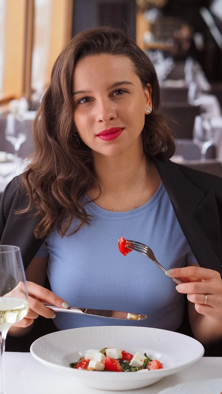 Healthy Eating Hacks Story Cover Image