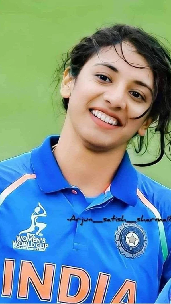 कौन है स्मृति मंधाना ? जानिए उनकी सम्पूर्ण Biography हिंदी में Story Cover Image