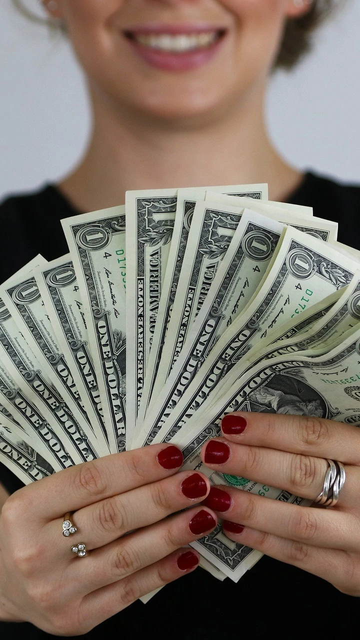 Top Investment Ideas for 2025 Story Cover Image