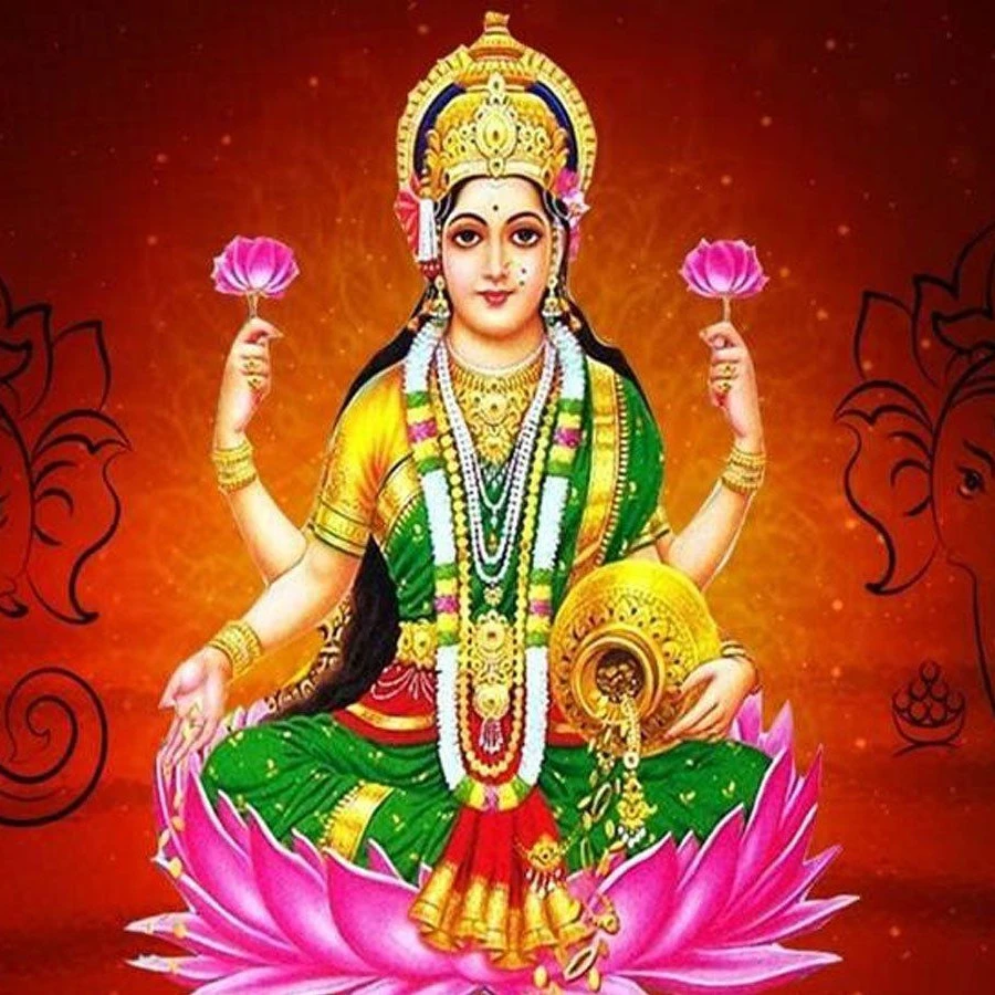 लक्ष्मी आरती: मां लक्ष्मी को प्रसन्न करने वाली दिव्य आराधना